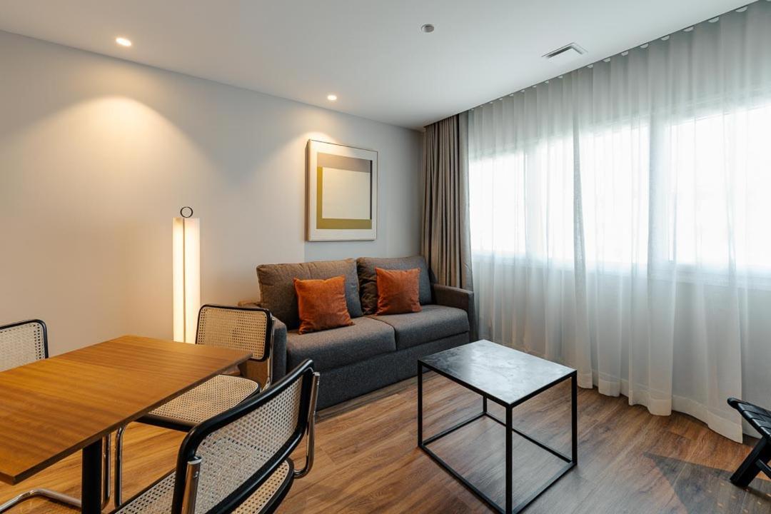 Apartamentos 2H Living Leon Bagian luar foto