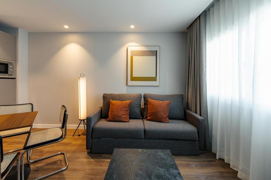 Apartamentos 2H Living Leon Bagian luar foto